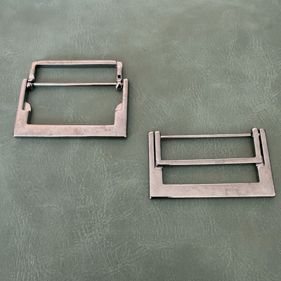 Fémcsat E-2309 Gun Metal – téglalap alakú csat övekhez és ruhákhoz, prémium minőség – 4 cm
