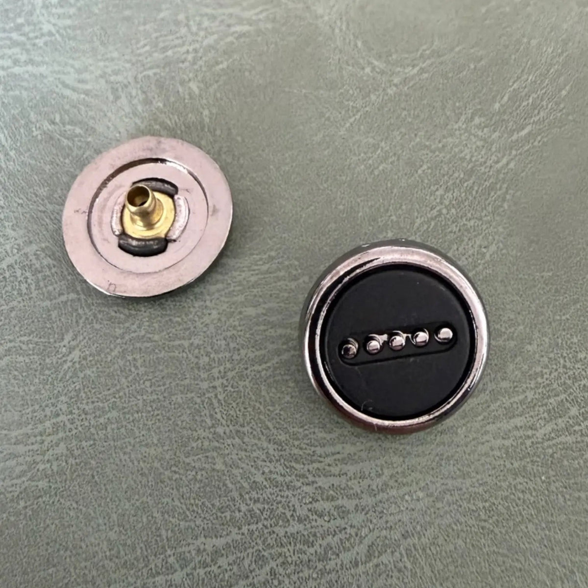 Snap fasteners E-1555 Gun Metal 17 mm – 4 pieces, Luxury designer buttons