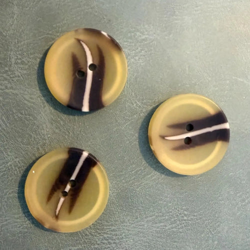 PB-292 COL 5 – Yellow matte polyester 2-hole button