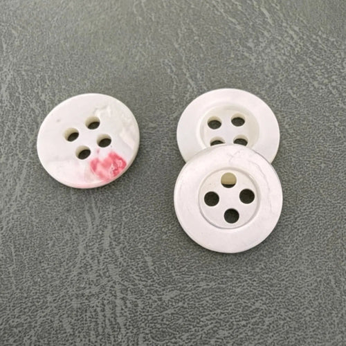 SHELL 11 WHITE – White mother-of-pearl button for men's clothing with 4 holes, wide rim, luxurious and natural