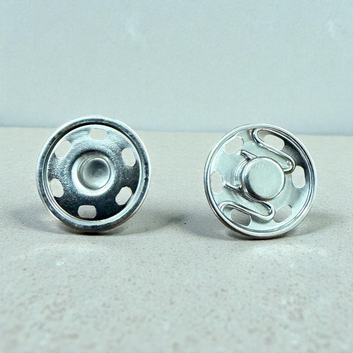 Classic sew-on snap buttons SP517 – 15 and 23 mm Nickel Free