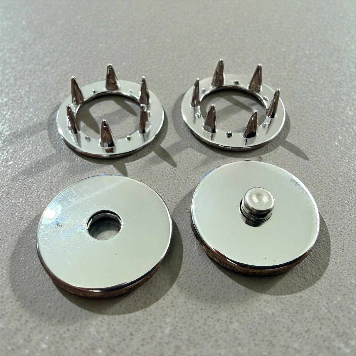 Special HK 305 snap fasteners – 18 and 22 mm ring type, Nickel Free