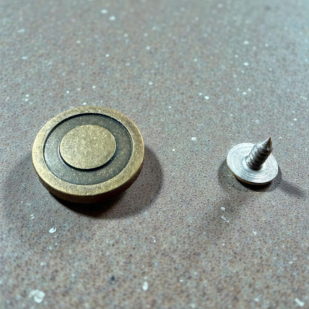 JEANS 2 buttons – 17 mm antique brass