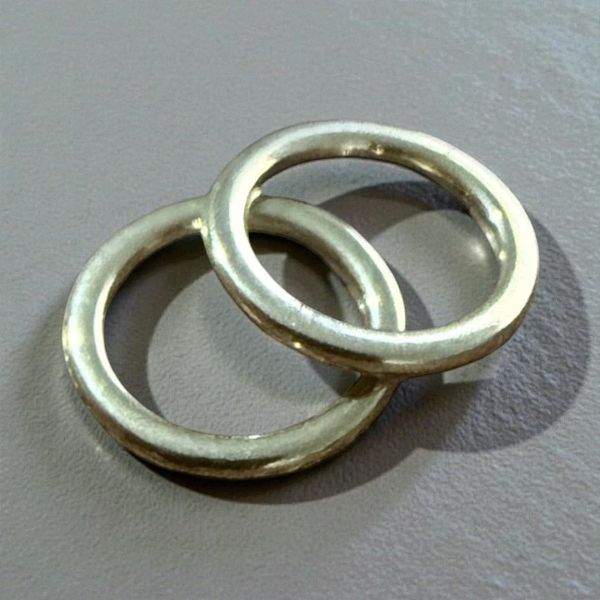 Малки метални халки H133 – 0.7 см Col 406 Light Gold