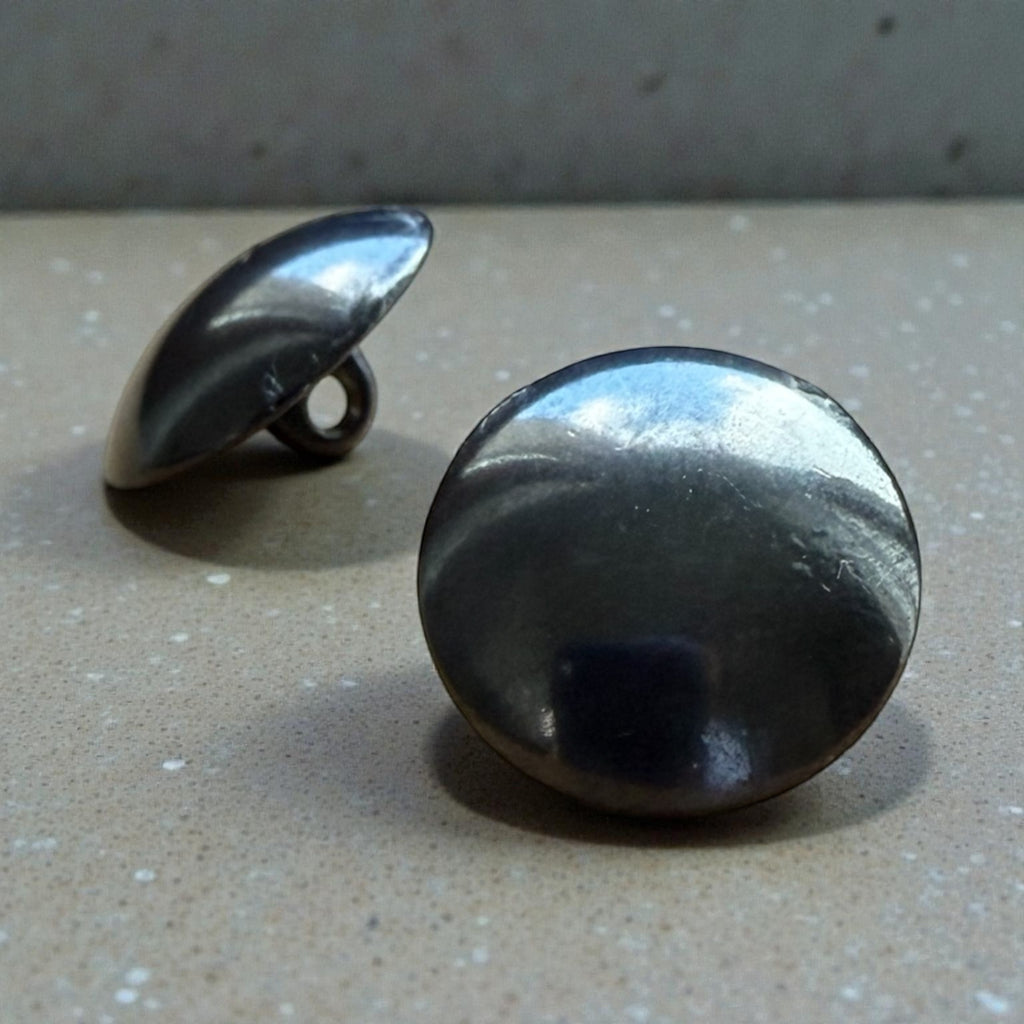 Metal buttons 550 – 18 mm Gun Metal mushroom type