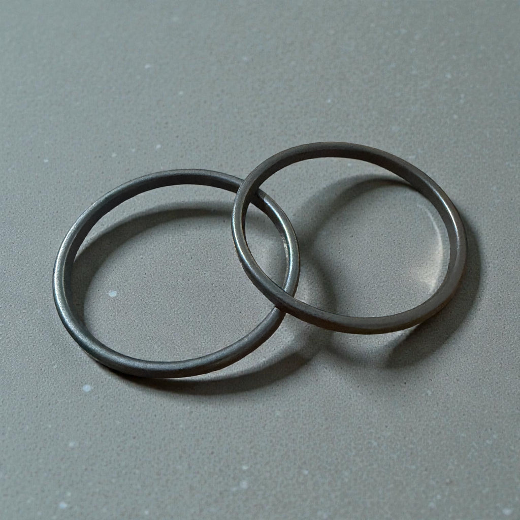 Lightweight metal rings 092060 Col 0144 – 3.3 cm Gun Metal