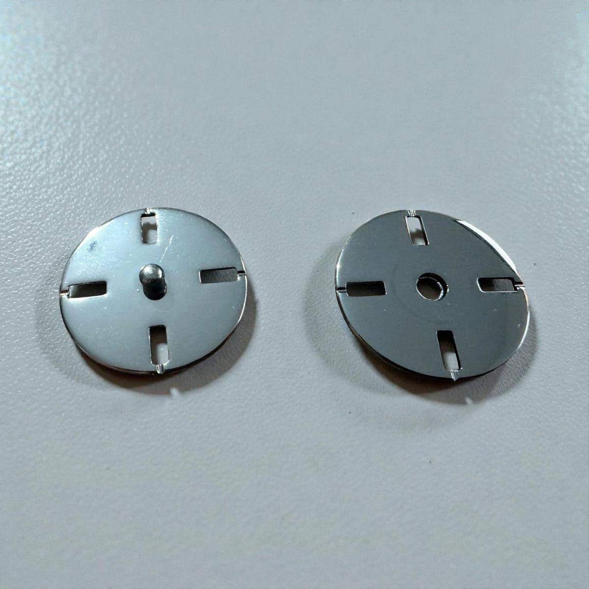 Luxury sew-on snap buttons MC 333 – 23 mm Gun Metal