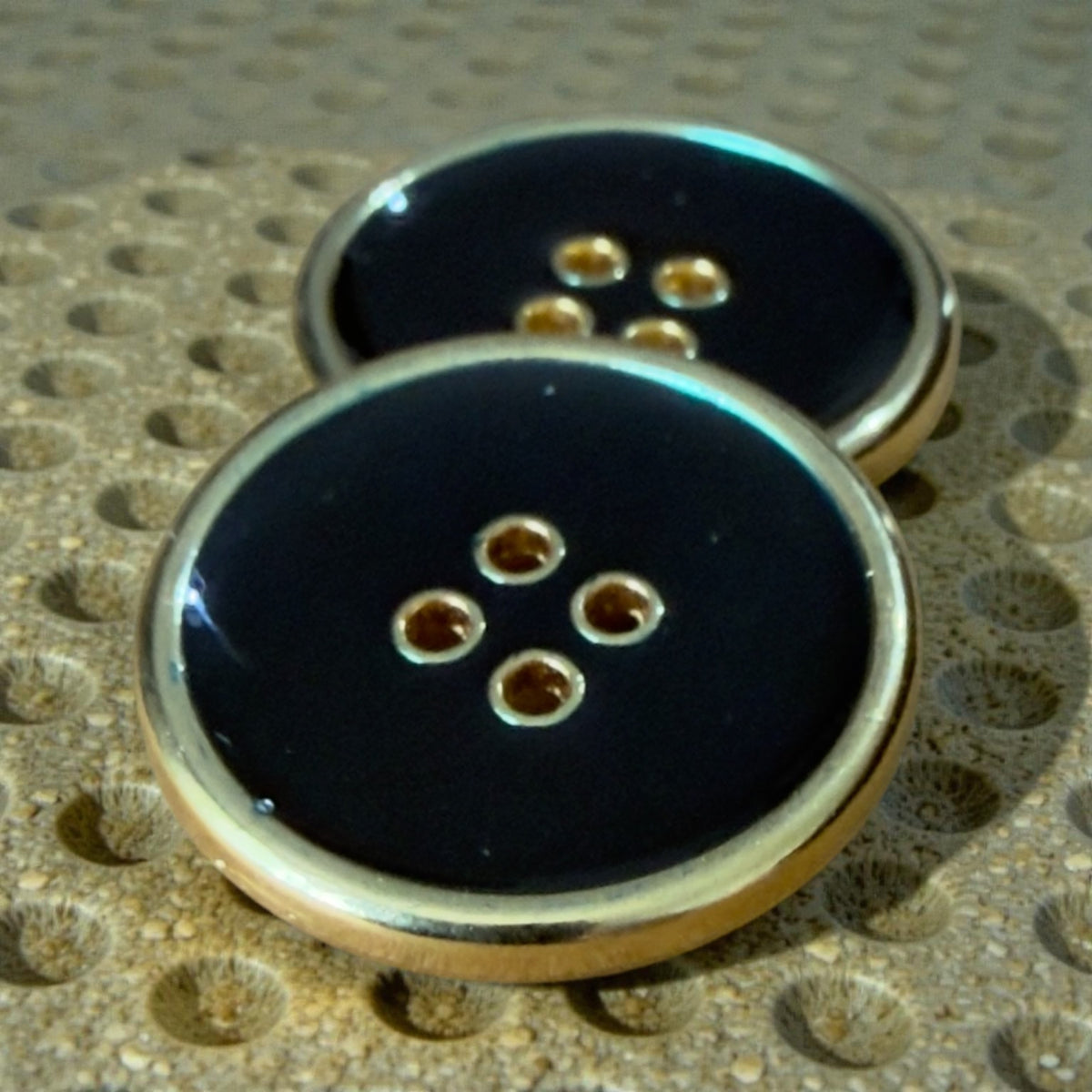 Gold metal buttons with black enamel 34027 Col 0220 – 22 mm designer model