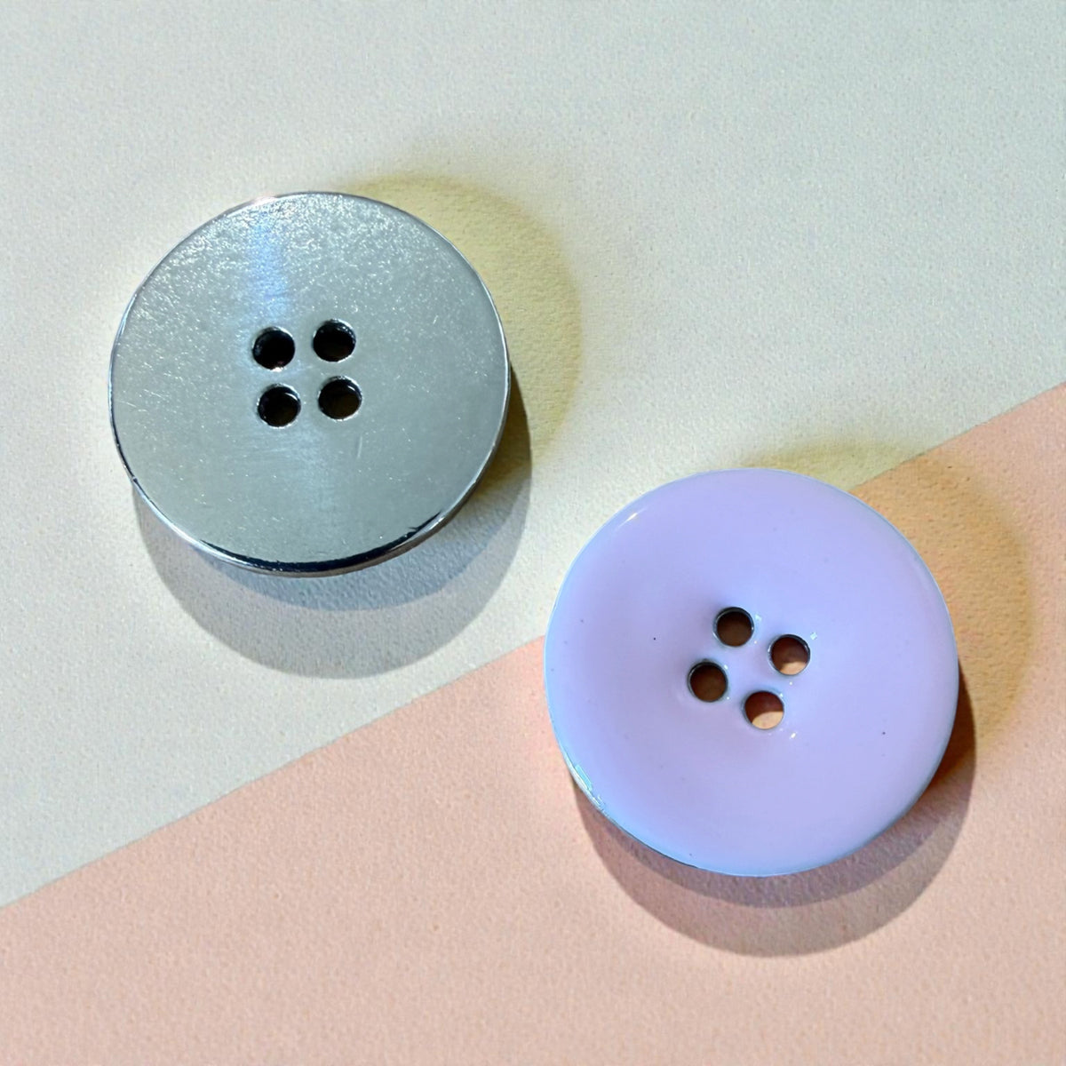 Metal buttons with a pink finish 6104047 Col 255 – 22 mm handmade