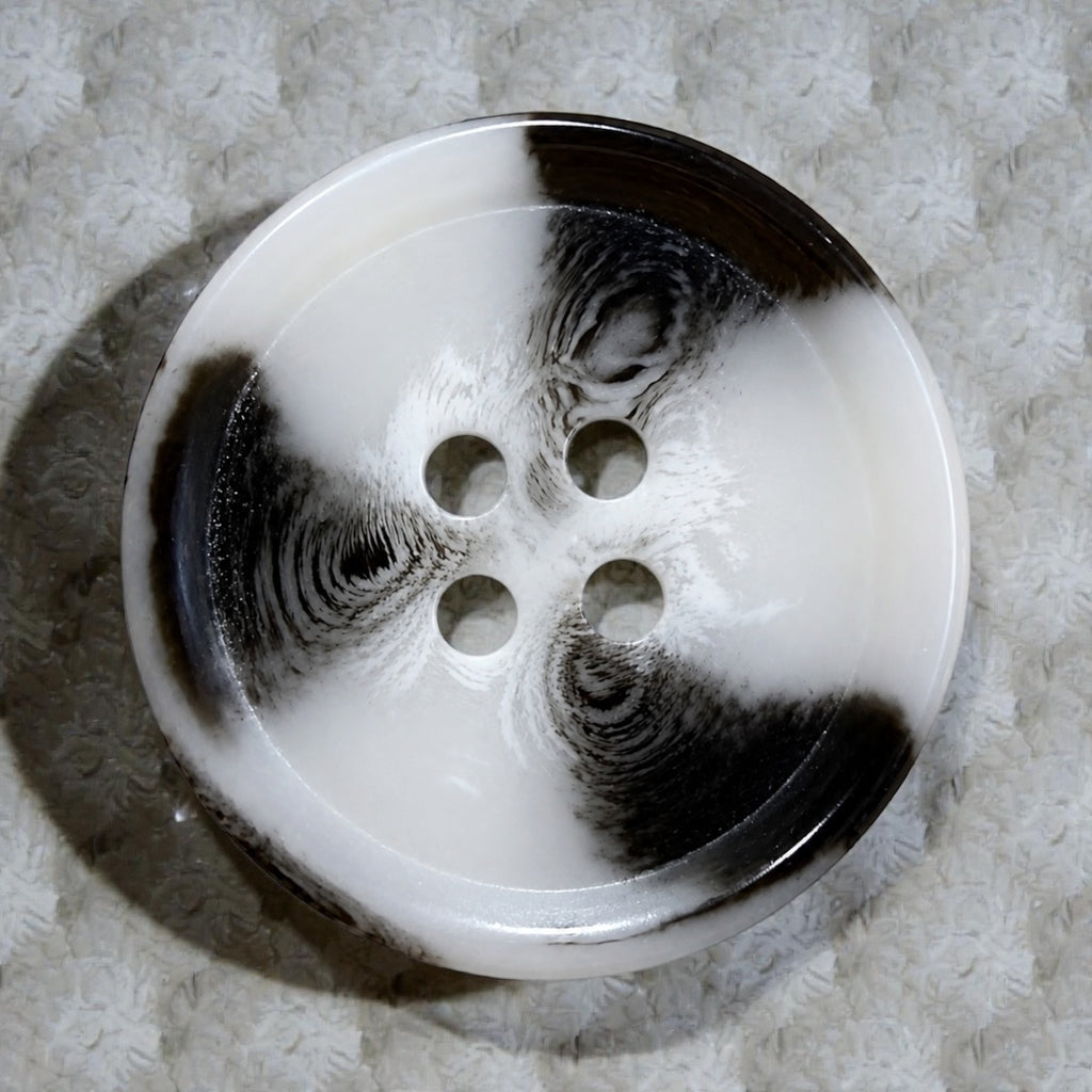 Polyester buttons MT 8825-1 – glossy white with black effect (15, 18, 20, 22 and 25 mm)