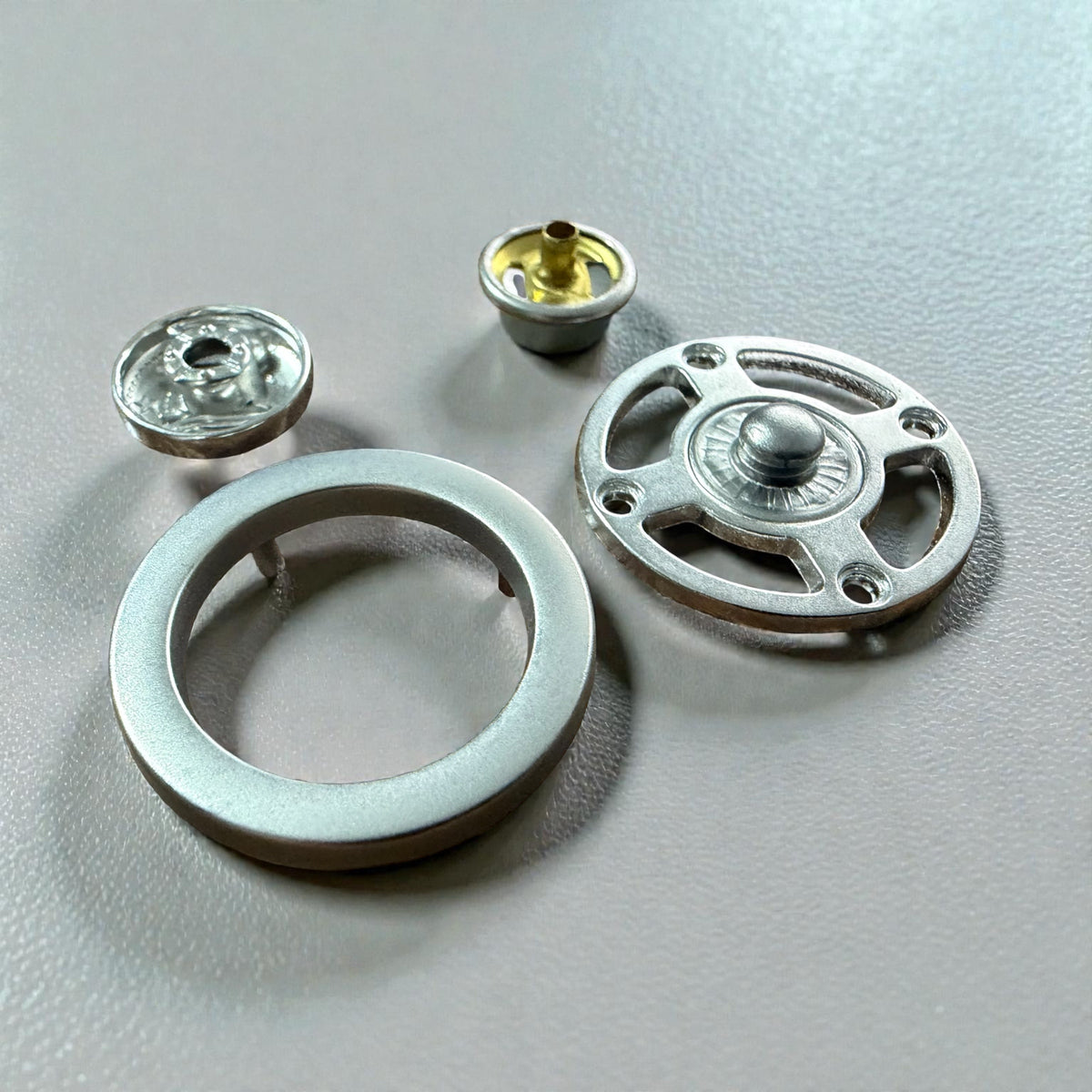 4-part ring-type snap fasteners – 25 mm nickel