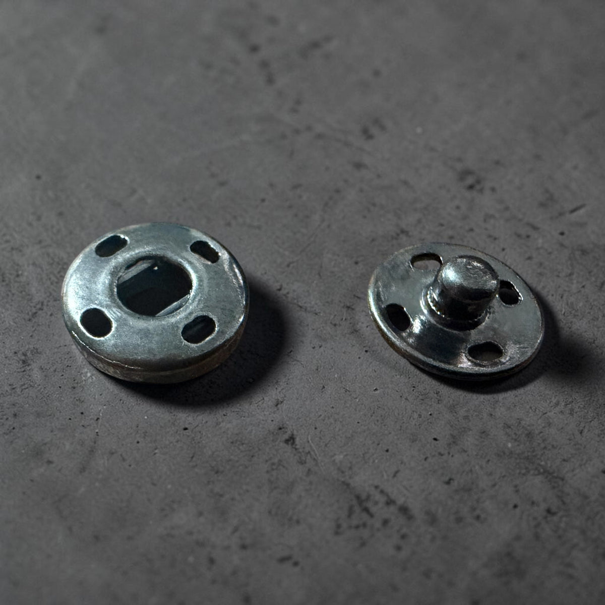 Sew-on press studs 24296 – 12 mm Gun Metal