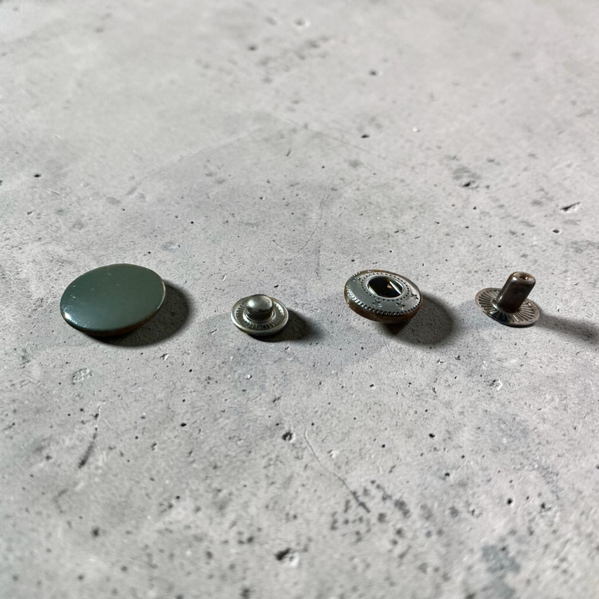 Dark green snap buttons TG-009SW484 – 19 mm
