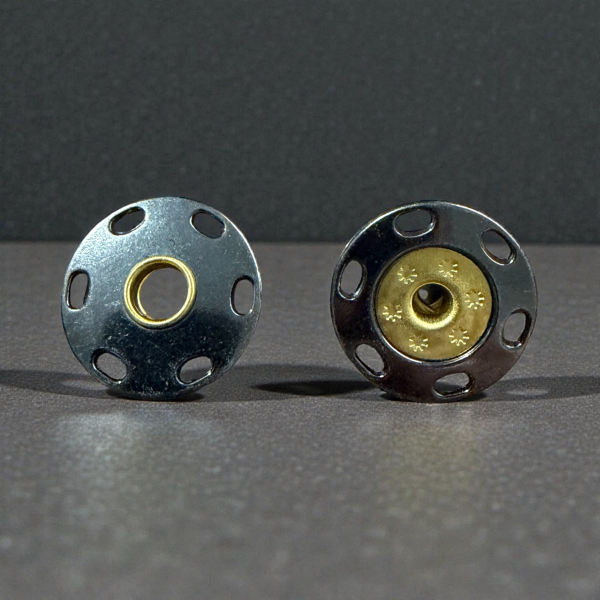 Luxury sew-on snap fasteners 4115040 Col 130 – 20 mm Gun Metal