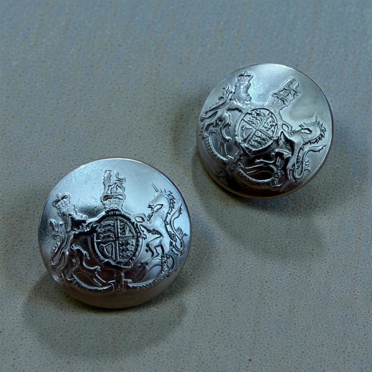 Metal coat of arms buttons 6-Z538 Col 292 – Gun Metal 22 mm with shank